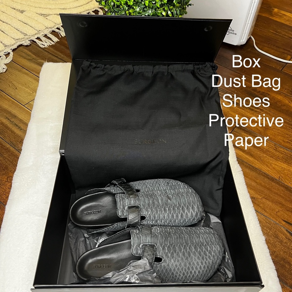 The Shoe Surgeon Luxe Mule Matte Black Python Size M 10 W 11.5 New In Box - Picture 11 of 14